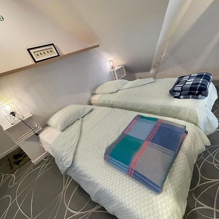 Duplex Daire Beaumont-sur-Sarthe Dış mekan fotoğraf